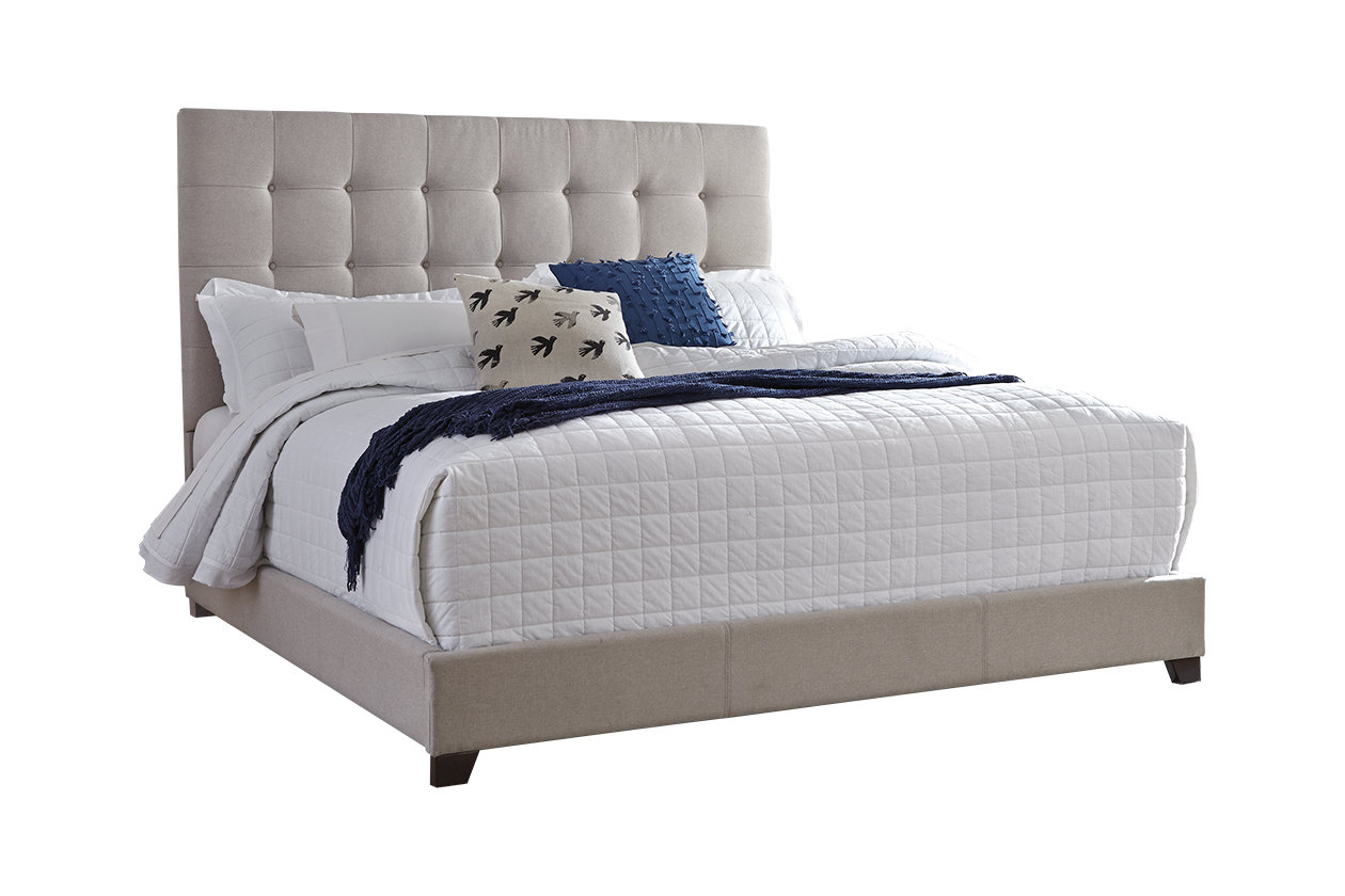 Dolante Upholstered Bed (B130)