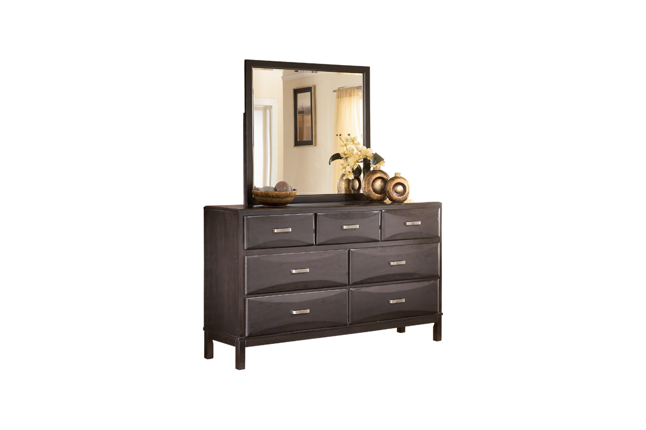 Kira Dresser (B473) 