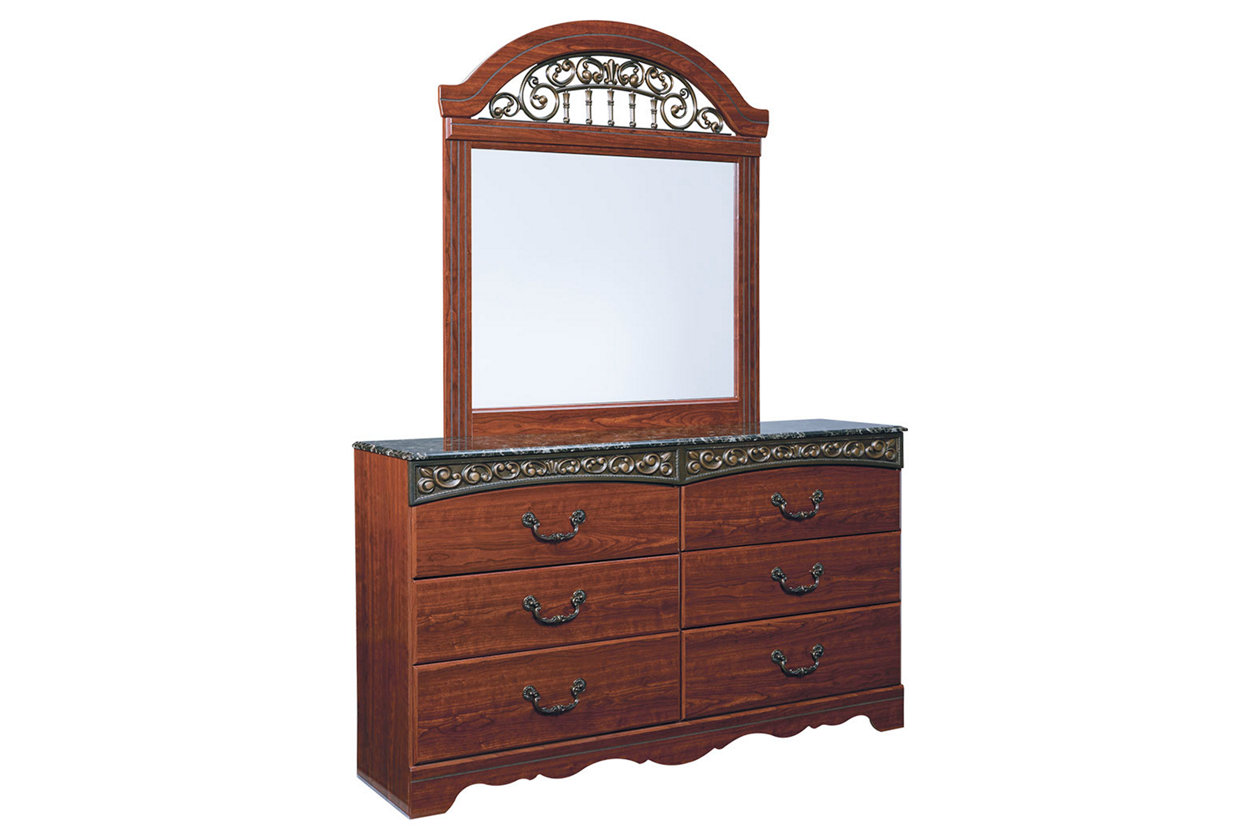 Fairbrooks Estate Dresser (B105)